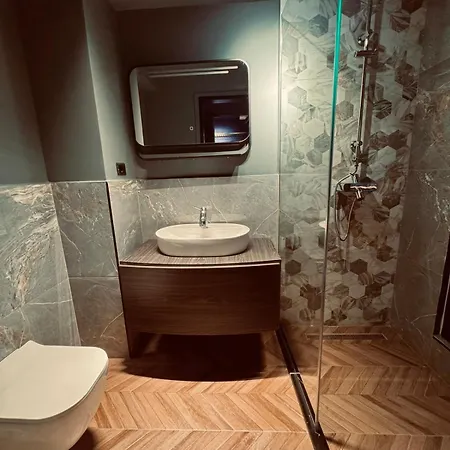 Deluxe 11 Blloku Area Apartment Tirana
